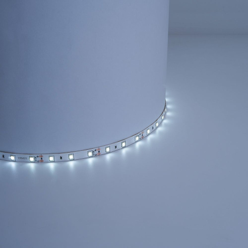 Светодиодная LED лента Feron LS603, 60SMD(2835)/m 4.8W/m 12V 5m 6500К фото 2