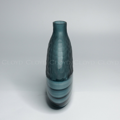 Ваза Cloyd арт.50083 / выс. 26 см - синее стекло / серия 1600 фото 3 Ваза Cloyd арт.50083 / выс. 26 см - синее стекло / серия 1600 фото 3