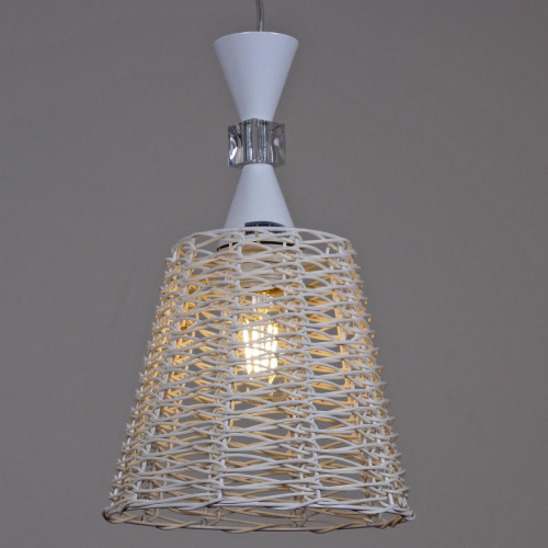 Подвесная люстра Reluce 04571-0.4-03 WH фото 4 Подвесная люстра Reluce 04571-0.4-03 WH фото 4