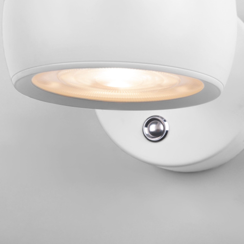 Настенный светильник Oriol LED белый MRL LED 1018 фото 2