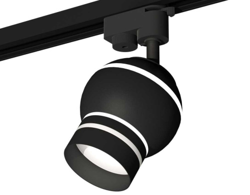 Комплект трекового светильника Ambrella light Track System XT1102065 SBK/FR черный песок/белый матовый (A2521, C1102, N7142)