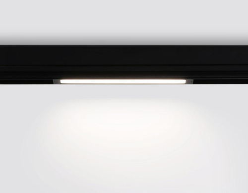 Трековый светодиодный светильник Ambrella Light Track System Magnetic 220V GL1262 фото 2