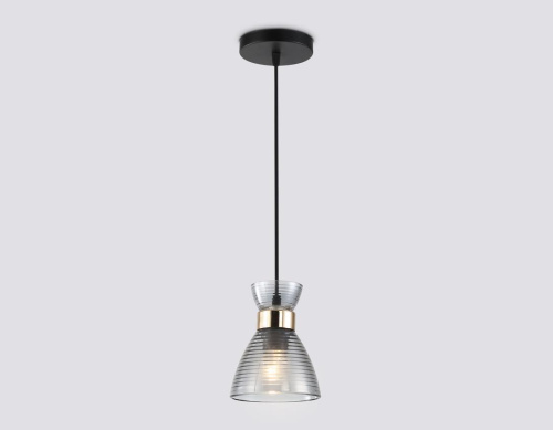 Светильник подвесной со стеклянным плафоном Ambrella light Traditional TR3406