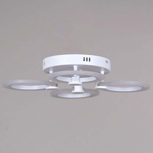 Потолочная светодиодная люстра Reluce 09501-0.3-04 WH фото 3