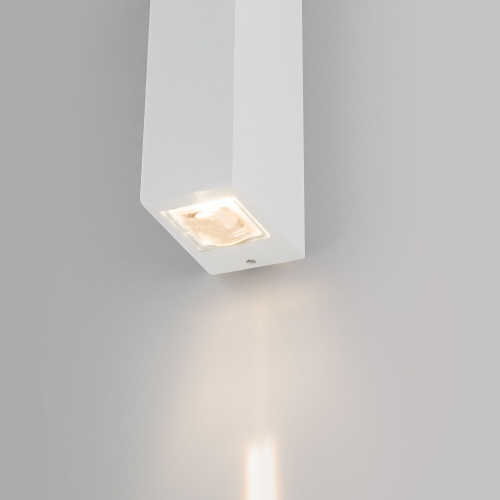 Уличный настенный светодиодный светильник Blaze LED IP54 35136/W белый фото 5
