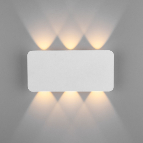 Настенный светодиодный светильник Angle LED 40138/1 LED белый фото 2