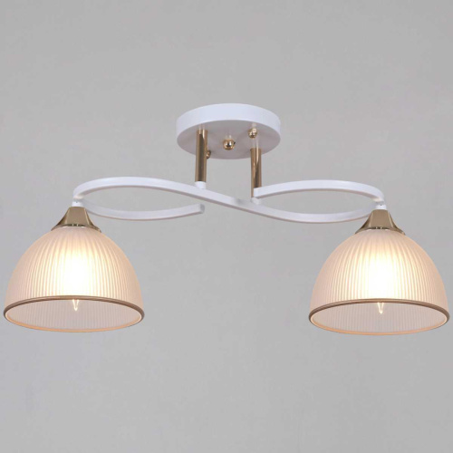 Потолочная люстра Reluce 68560-0.3-02 WH+FG Потолочная люстра Reluce 68560-0.3-02 WH+FG