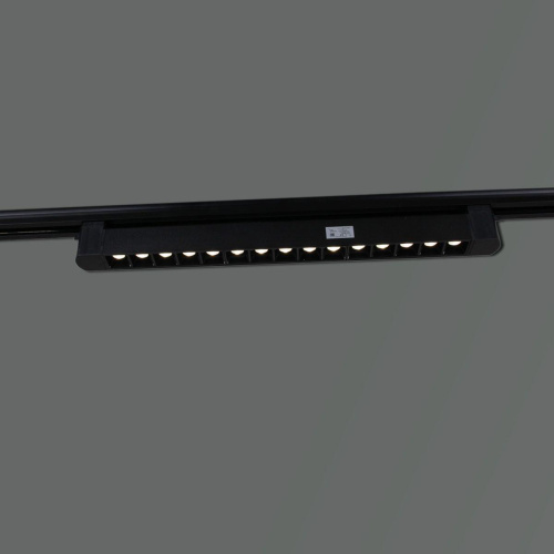 Трековый светодиодный светильник Reluce 06185-9.3-001C LED30W BK фото 9