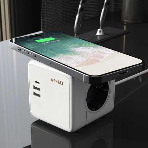 Розеточный блок 3-местный + 3×USB + беспроводная зарядка W6513501 фото 2