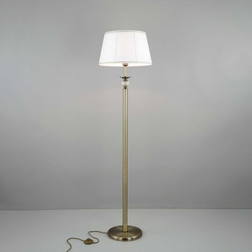 Торшер Citilux Гера CL433913 Торшер Citilux Гера CL433913