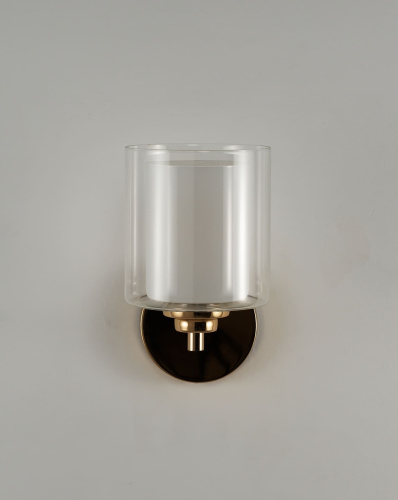 Бра Moderli V2520-1W Maximilian фото 6 Бра Moderli V2520-1W Maximilian фото 6