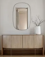 Серебряное настенное зеркало "Вейл"