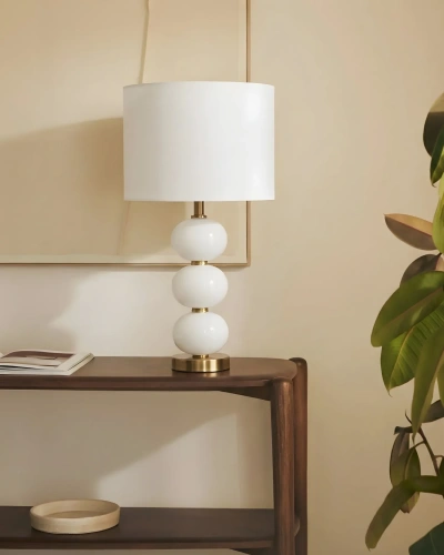 Белая настольная лампа "Райс" Белая настольная лампа "Райс"