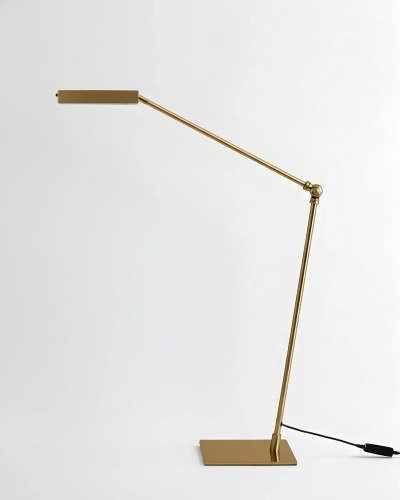 Золотая настольная лампа "Уве"