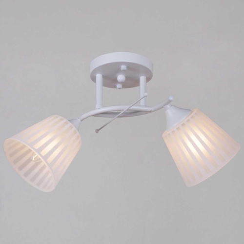 Потолочная люстра Reluce 82460-0.3-02 WH Потолочная люстра Reluce 82460-0.3-02 WH