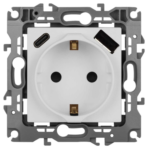 Розетка ЭРА Серия 12 12-4108-01М 2P+E 16A-250В со шторками с USB type-A+C 5В-3А белый матовый Б0067711