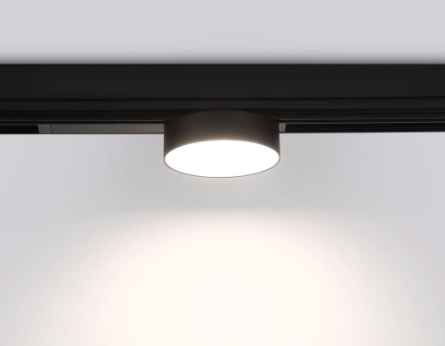 Трековый светодиодный светильник Ambrella Light Track System Magnetic 220V GL1381 фото 2