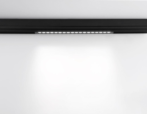 Трековый светодиодный светильник Ambrella Light Track System Magnetic 220V GL1312 фото 2