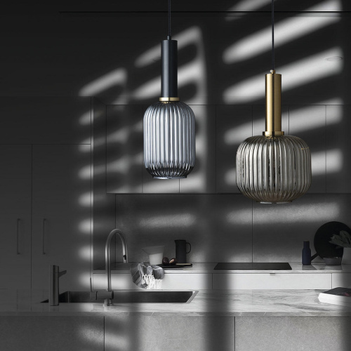 2070-A+BL Подвесной светильник LOFT IT Iris фото 5 2070-A+BL Подвесной светильник LOFT IT Iris фото 5