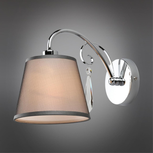 Светильник настенный (Бра) OML-66701-01 фото 3 Светильник настенный (Бра) OML-66701-01 фото 3