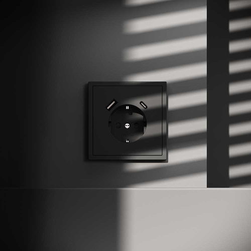 Розетка встраиваемая Voltum S70 с заземлением и защитными шторками, 16А, с USB, A+С, (черный матовый VLS040508 фото 6