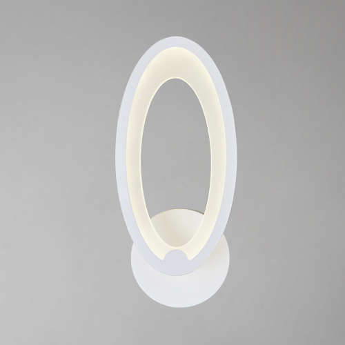 Настенный светильник Escada 10219/1 LED*9W White фото 4 Настенный светильник Escada 10219/1 LED*9W White фото 4