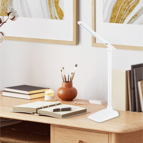 Настольный светильник Escada 10243/1 LED*4W White фото 4