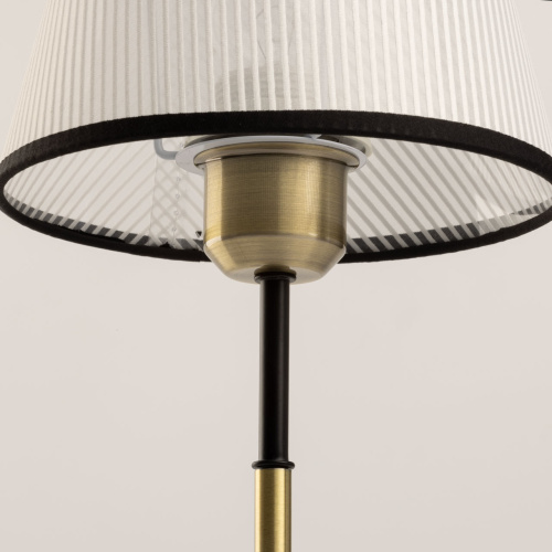 Настольная лампа De City Конрад фото 3 Настольная лампа De City Конрад фото 3