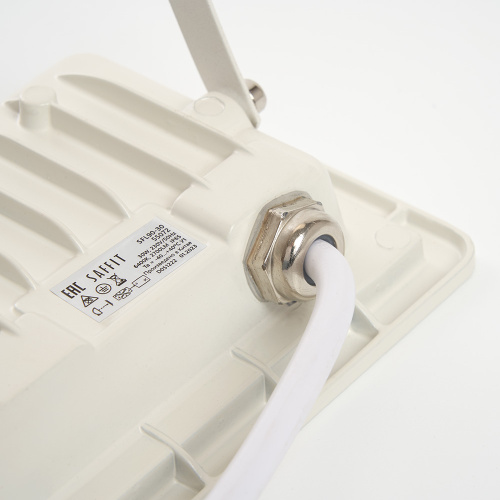 Светодиодный прожектор SAFFIT SFL90-30 IP65 30W 6400K белый фото 5