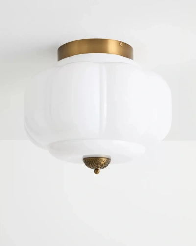 Золотистый светильник "Элаиза" с белым плафоном