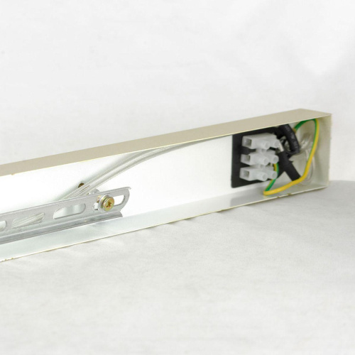 Подвесная люстра Lussole Loft LSP-8748 фото 4 Подвесная люстра Lussole Loft LSP-8748 фото 4