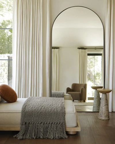 Чёрное зеркало арочной формы "Савона" Чёрное зеркало арочной формы "Савона"