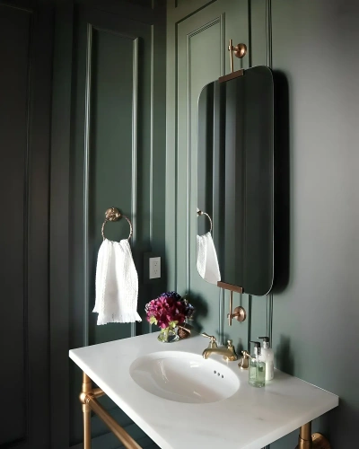 Золотое настенное зеркало "Линарес" Золотое настенное зеркало "Линарес"