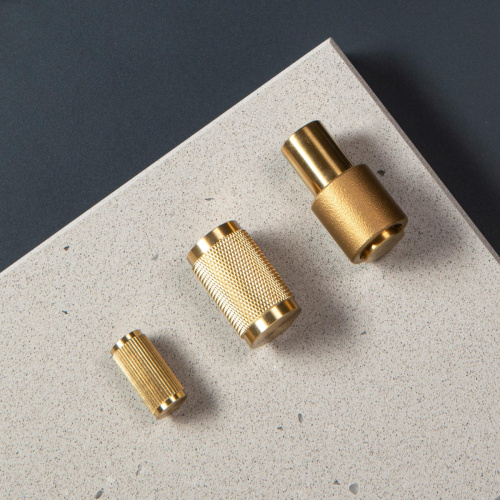 Ручка-кнопка Knob Linear Brass set of 2 фото 4
