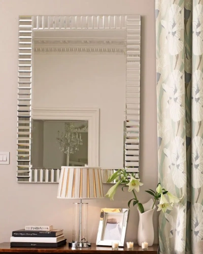 Зеркало в зеркальной раме "Амбер" Зеркало в зеркальной раме "Амбер"