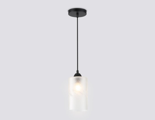 Светильник подвесной со стеклянным плафоном Ambrella light Traditional TR3411