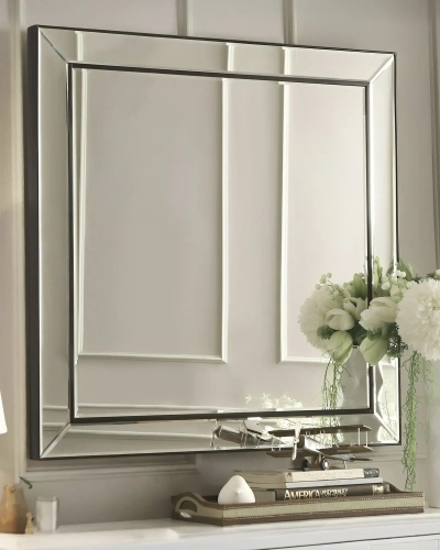 Настенное зеркало в раме "Бринкли" Настенное зеркало в раме "Бринкли"