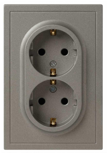 Розетка ЭРА Galaxy 15-2104-07 с заземлением двойная 2X2P+E Schuko 16А-250В IP20 титан Б0070689