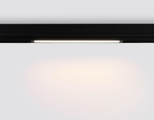 Трековый светодиодный светильник Ambrella Light Track System Magnetic 220V GL1272 фото 2