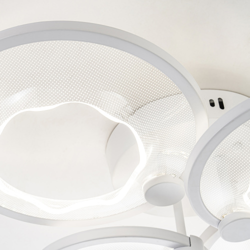 Потолочный светильник Escada 10261/4 LED*68W White фото 5 Потолочный светильник Escada 10261/4 LED*68W White фото 5