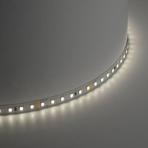 Лента светодиодная SST02 SAFFIT 120SMD(2835)/м 9.6Вт/м 12V 5000*8*1.22мм 4000К, IP20 фото 4