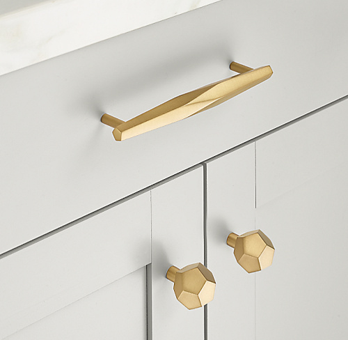 Ручка-кнопка Camden d.3.2 Lac.Burnished Brass фото 2