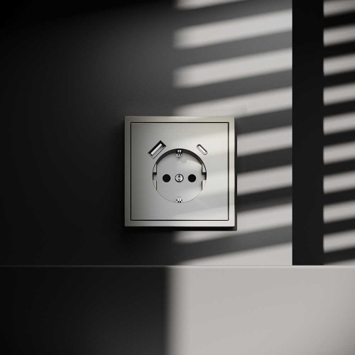 Розетка встраиваемая Voltum S70 с заземлением и защитными шторками, 16А, с USB, A+С, (шелк) VLS040504 фото 3