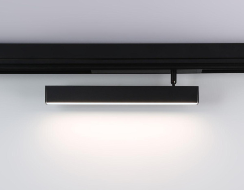 Трековый светодиодный светильник Ambrella Light Track System Magnetic 220V GL1332 фото 2